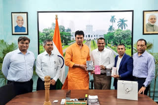 Industrialist from Laos holds meeting with Tripura CM on Agar Industry