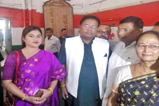 papari-malakar-resigns-from-congress-in-nalbari