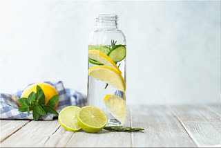 how to have a healthy mind, how to have a healthy body, health tips, what is detox water, what are the benefits of detox water, can detox water be harmful, summer health tips