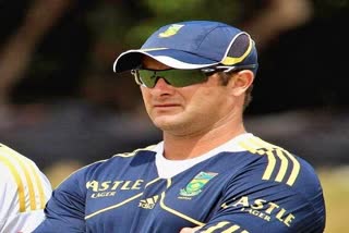 mark boucher allegation  पूर्व कप्तान ग्रीम स्मिथ  नस्लवाद  क्रिकेट दक्षिण अफ्रीका  सीएसए  वर्तमान कोच मार्क बाउचर  क्लीन चिट  सीएसए बोर्ड  खेल समाचार  Former Captain Graeme Smith  Racism  Cricket South Africa  CSA  Current Coach Mark Boucher  Clean Chit  CSA Board  Sports News