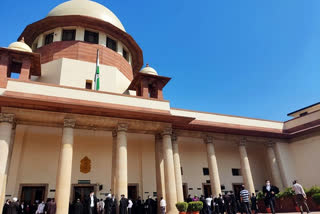 SC seeks Centre reply on halting sedition cases till re examination of law