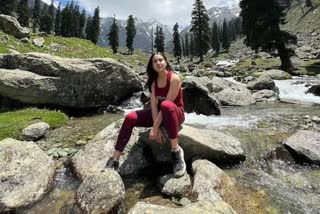 'Kashmir Ki Kali' Sara Ali Khan goes back to trekking in Pahalgam