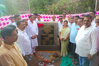 mp sunil tatkare gives 50 lakh for raigad districts patnoli village talathi bhavan building