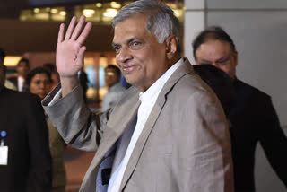 Ranil Wickremesinghe sworn in as new Sri Lanka's new prime minister  റനില്‍ വിക്രമംസിംഗെ സത്യപ്രതിജ്ഞ  വിക്രമംസിംഗെ സത്യപ്രതിജ്ഞ  ശ്രീലങ്കന്‍ പുതിയ പ്രധാനമന്ത്രി സത്യപ്രതിജ്ഞ ചെയ്‌തു  ranil wickremesinghe oath  ranil wickremesinghe sworn new srilankan prime minister