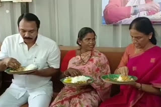 minister sabitha indra reddy started meals scheme in vanastalipuram