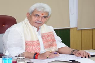 lg-manoj-sinha-meets-relatives-of-slain-rahul-bhat