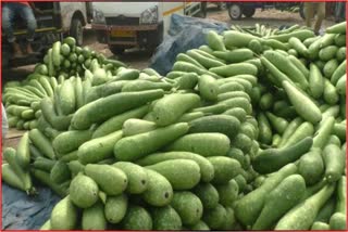 Vegetable growers deprived of fair prices in Kharupetia