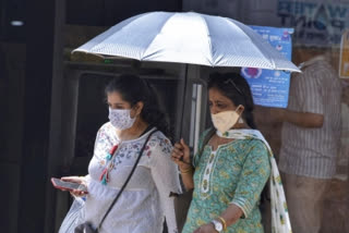 The maximum temperature at the Safdarjung Observatory, Delhi's base station, is predicted to settle at 44 degrees Celsius as against 42.5 degrees Celsius on Friday