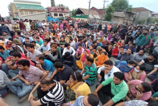 Rahul Bhat killing: J&K LG's Principal Secy visits Kashmiri Pandit colony, assures all help to community