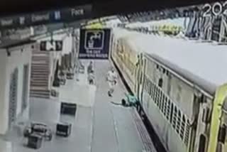 Ujjain railway station woman jump