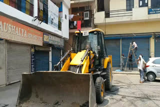 encroachment-removed-from-a-dozen-shops-in-west-delhi-in-two-hours