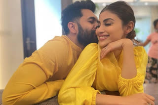 mouni roy proposal story