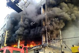 mundka fire incident: ବିଲ୍ଡିଂ ମାମଲିକୁ ଗିରଫ କଲା ପୋଲିସ
