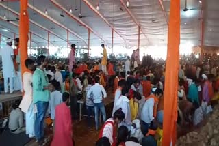 Stampede during coconut distribution