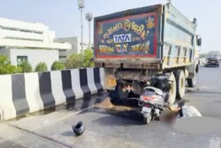 SG Highway Accident: ડમ્પર ચાલકે ગણપત યુનિવર્સિટીની વિદ્યાર્થીનીનો લીધો ભોગ