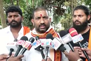 hindu-organisations-outrage-against-allegations-of-eating-meat-at-dattapeetha
