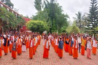 Arms training to the students with knives and tridents in Kodagu School: Congress condemns