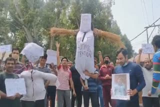 راہل بٹ کے قتل کے خلاف کشمیری پنڈتوں کا احتجاج جاری