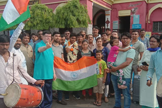 abhinav shaw Wins Silver Medal in Junior Shooting World Cup Returns Home