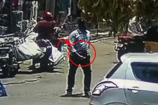 swamirara movie style glod theft in Bhadrachalam cc footage