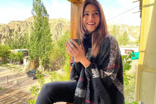 KRITI SANONS LADAKH TRIP