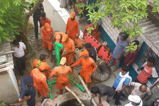 two people died during cleaning of well
