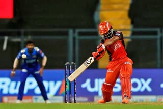 Mumbai Indians  Sunrisers Hyderabad  मुंबई इंडियंस  एमआई  सनराइजर्स हैदराबाद  IPL 2022 Live Score  MI vs SRH Live Cricket Score  MI vs SRH Live Scorecard  Sports News  ipl Match  Score  आईपीएल 2022  आईपीएल में आज का मैच  आईपीएल की खबरें