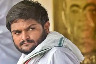 हार्दिक पटेल का कांग्रेस से इस्तीफा  , Hardik Patel quits Congress party