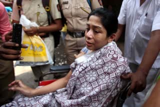 sc grants bail to indrani mukherjea  sheena bora murder case  Indrani Mukerjea gets bail  ഇന്ദ്രാണി മുഖര്‍ജി ജാമ്യം  ഷീന ബോറ കൊലക്കേസ്  ഇന്ദ്രാണി മുഖര്‍ജി സുപ്രീം കോടതി ജാമ്യം  ഷീന ബോറ കൊലക്കേസ് ഇന്ദ്രാണി ജാമ്യം