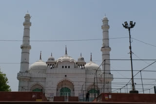 Gyanvapi row: Royal Imam of Lucknow's Telawali Mosque concerned over 'deteriorating law and order' situation