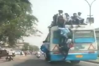 students traveling on roadways bus roof in sirsa