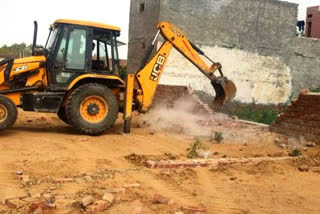 Action against illegal construction in Bhiwani