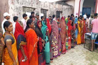 polling-for-panchayat-elections-in-koderma