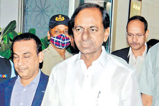 Telangana CM KCR disapproves of Centre directly sending funds to local bodies without involving States