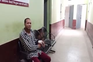 prisoner hand fractured in sitarganj