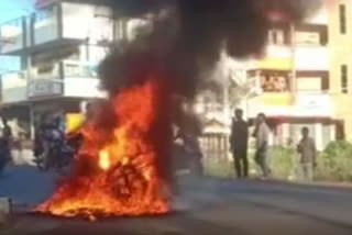 AP: Electric bike goes up in flames