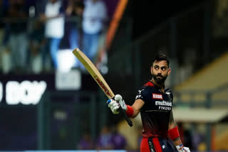 Not able to contribute to team says kohli  Former RCB captain Kohli roared back  Former RCB captain Virat kohli news  ತಂಡಕ್ಕೆ ಕೊಡುಗೆ ನೀಡಲು ಸಾಧ್ಯವಾಗದಿರುವುದು ನನ್ನನ್ನು ಕಾಡುತ್ತಿದೆ ಎಂದ ಕೊಹ್ಲಿ  ಮತ್ತೆ ಫಾರ್ಮ್​ಗೆ ಮರಳಿದ ಆರ್​ಸಿಬಿ ತಂಡದ ಮಾಜಿ ನಾಯಕ ಕೊಹ್ಲಿ  ಆರ್​ಸಿಬಿ ತಂಡದ ಮಾಜಿ ನಾಯಕ ಕೊಹ್ಲಿ ಸುದ್ದಿ