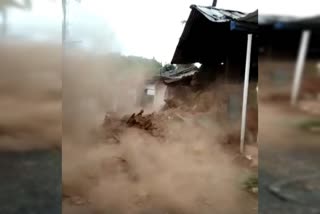 house wall collapsed due to rain