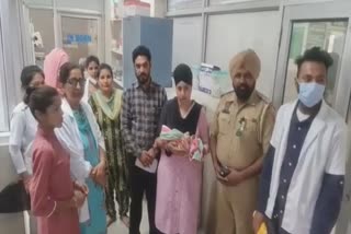 Kalyugi mother escapes from hospital with her newborn baby