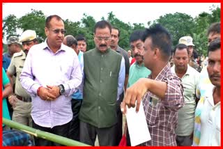 Minister Chandra Mohan Patowary visits Saktola river embankment at Mangaldoi