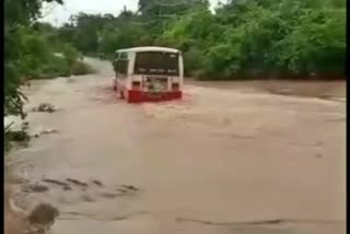 bus-drived-on-heavy-water-on-vijayanagara