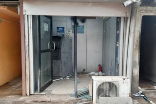 thief robbed ATM machine in Shirdhon