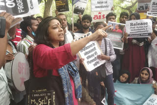 Du students protest in the support of Ratan Lal