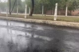 Hail accompanied by thunderstorm and rain in Greater Noida weather turned pleasant