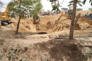 Two laborers buried in the well in Hisar