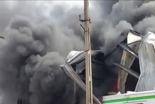 A massive fire breaks out in Gujarat's Gandhinagar