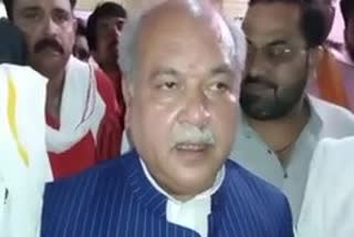 Minister Narendra Singh Tomar handover check