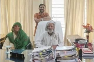 SSP Jabbar Khan with his parents