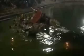 boat sank in the pool at ladubaba temple in nayagarh