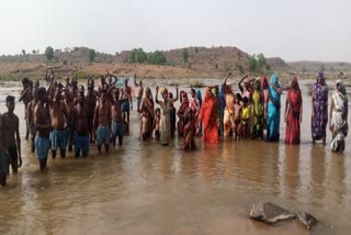 Protest against dam construction in sidhi